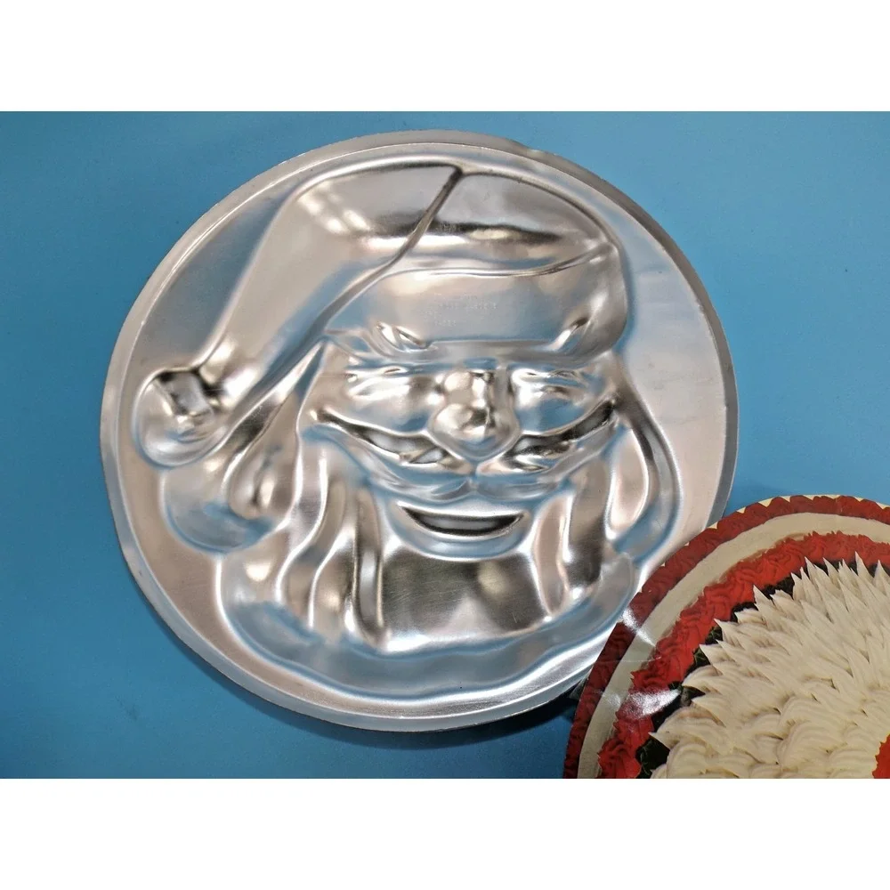 Vintage 1977 Wilton Santa Claus Cake Pan Multi Pan insert.  Christmas Cakes!